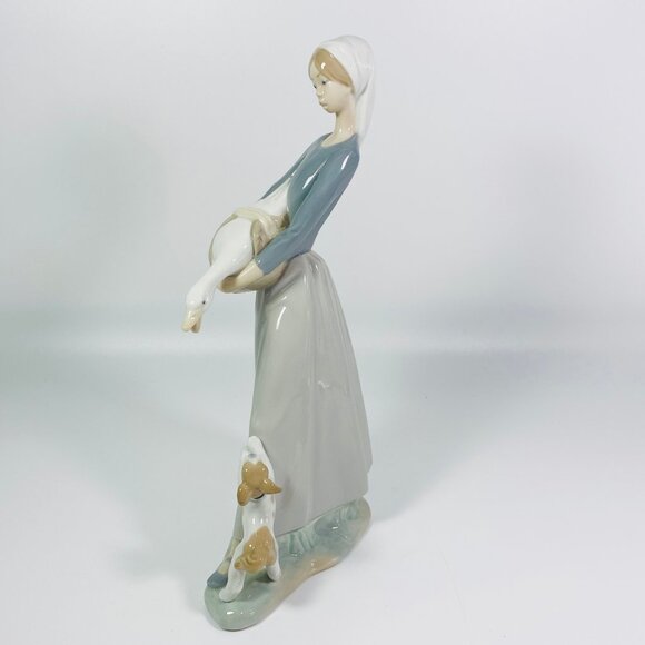 Retired Lladro Girl With Goose And Dog Figurine 4866 10.5” Tall Mint with Box - Picture 4 of 9